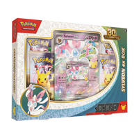 30th Celebration Sylveon ex Box met promokaarten en boosterpacks voor Pokémon verzamelaars.